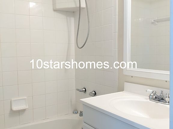 4th image of 12310 Pompanic St