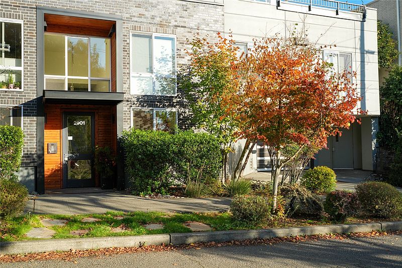 2nd image of 2901 S Jackson Street #307