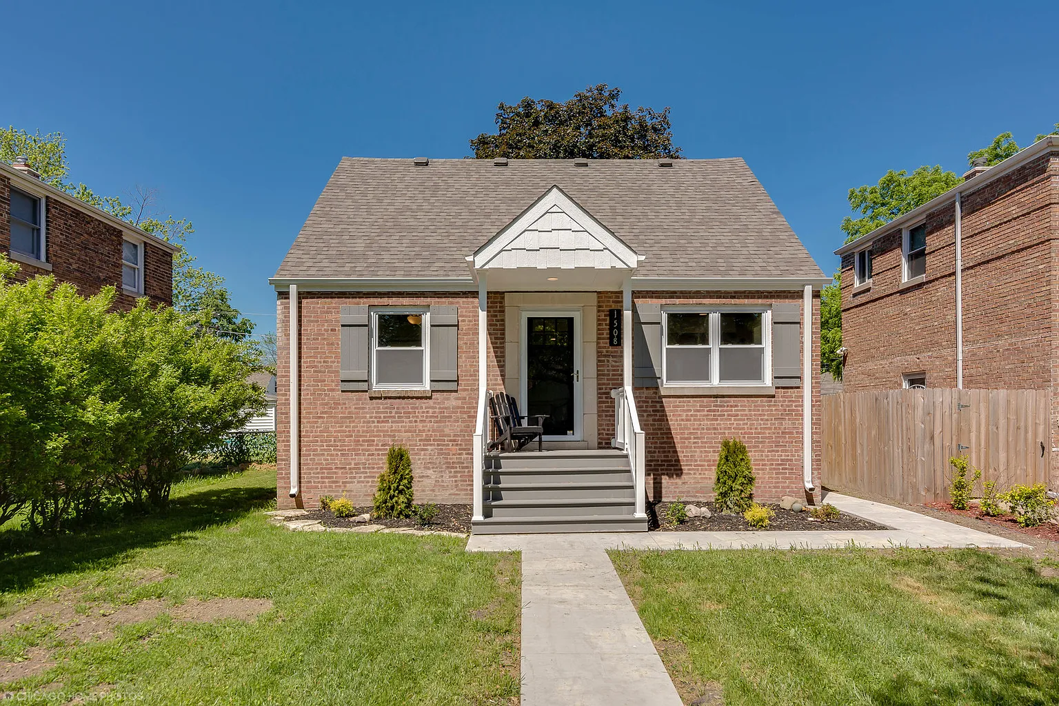 1508 Kenilworth Dr photo 1