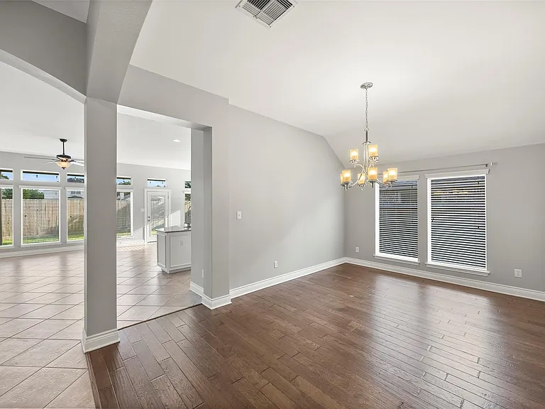 31815 Forest Oak Ln — Photo 9