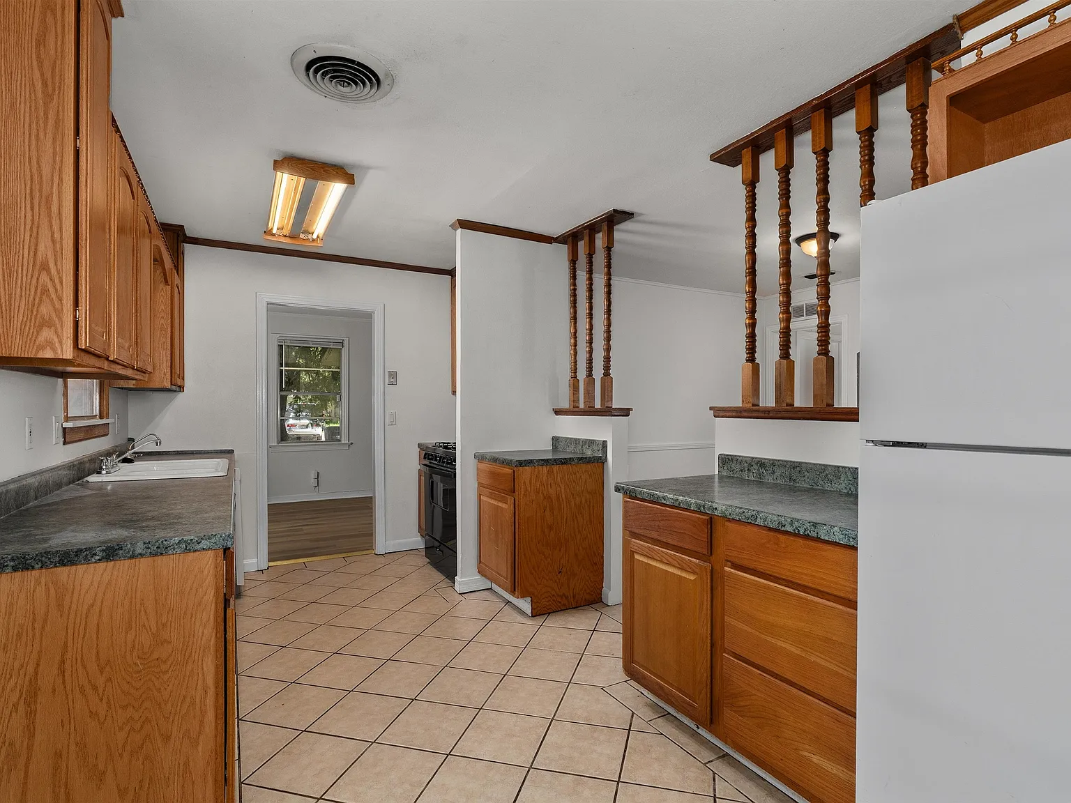 826 Martha Lane - 1 — Photo 4