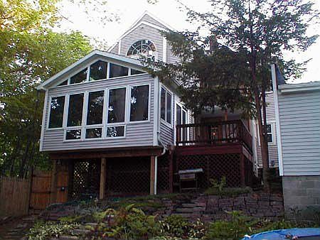 Lovely sunroom & view