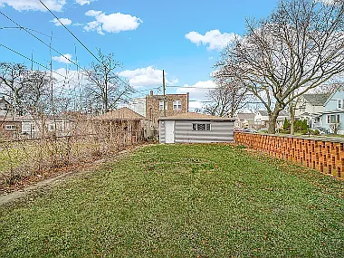 8900 S Dauphin Ave — Photo 5