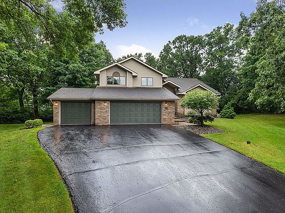 2nd image of 1525 N Ridge Dr