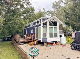 29/234 Woodhaven Dr E, Sublette, IL 61367