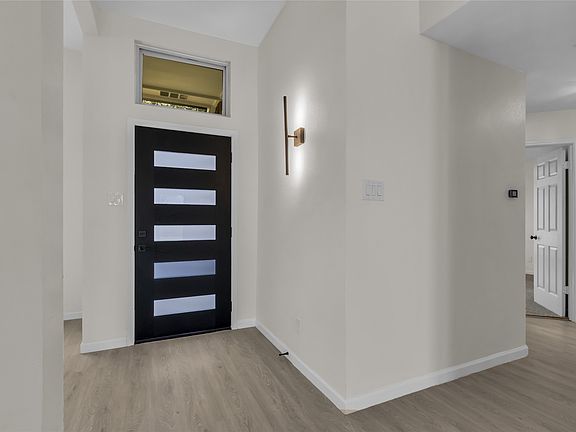 5th image of 4426 San Fernando Ln