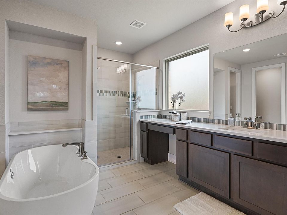 19th image of 108 Rio Ranchero Rd