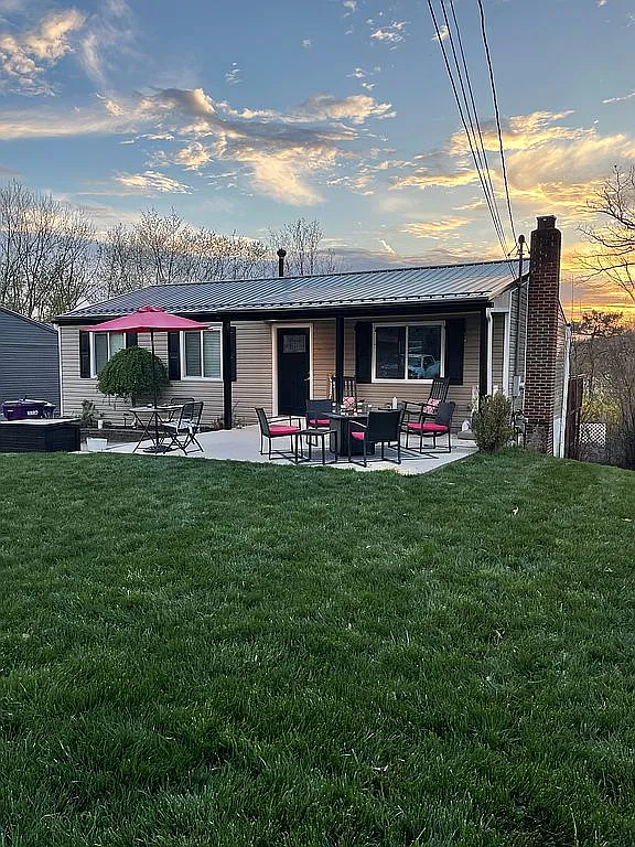 452 Tivoli Rd photo 1