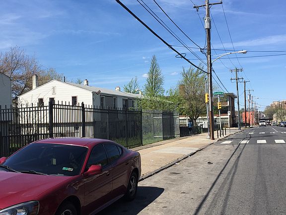 3rd image of 2151 N 22nd St