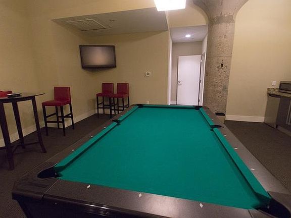 4th image of 4100 Forest Park Ave APT 324