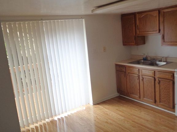 Kitchen and sliding door