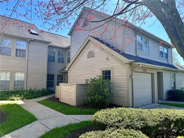 103 N Aspen Ct Unit 4, Warren, OH 44484