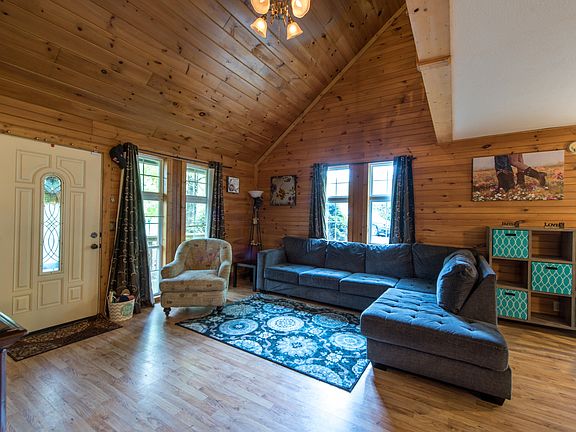 4th image of 139 Whippoorwill Ln