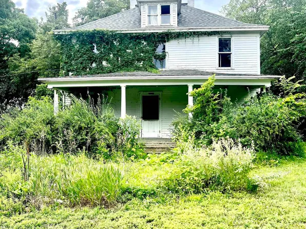 1232 Dawson Rd, Vermillion, SD 57069