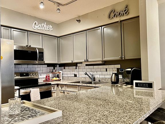 3rd image of 512 N McClurg Ct APT 3203