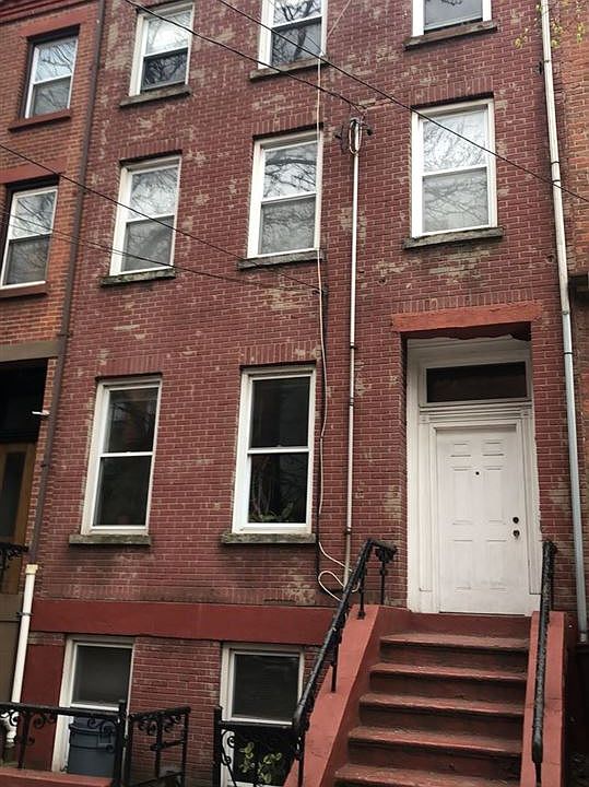 1st image of 19 Erie St