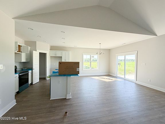 5th image of 508 E Black Water Lane
