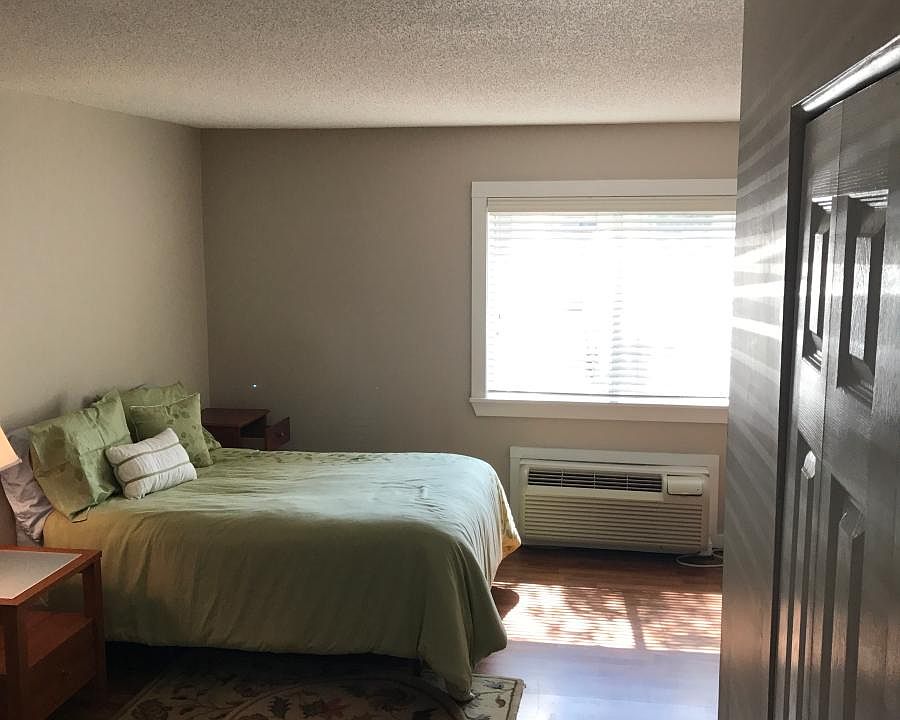 extra large BR 2 closest Double bed