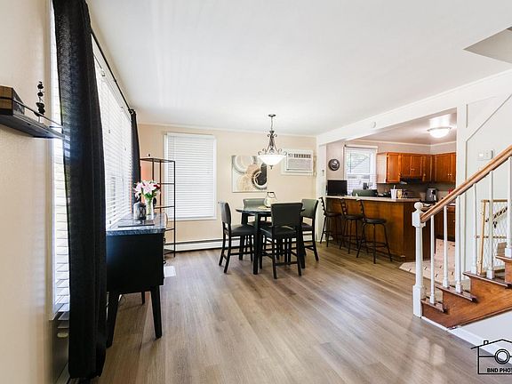 5th image of 333 S Orchard Dr