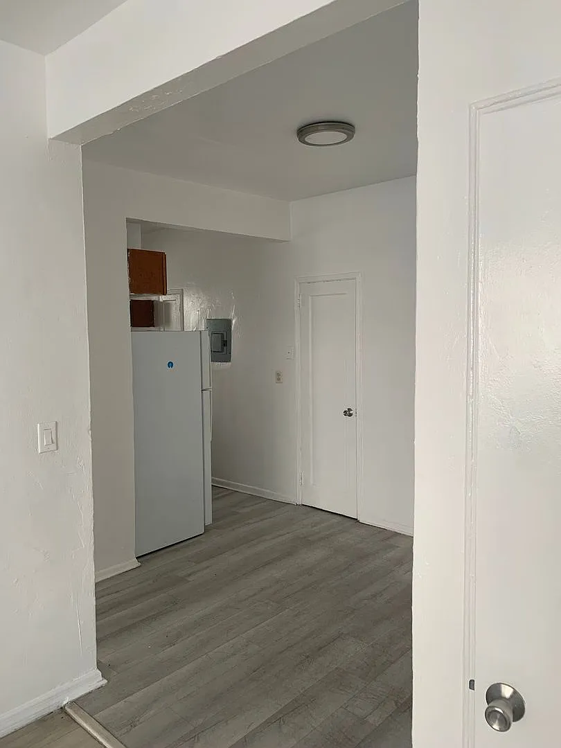 Charming 2 Bed / 2 Bath Near Flamingo Park — Photo 4