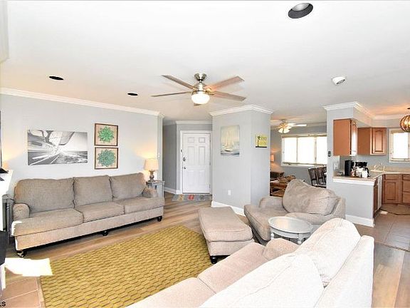 5th image of 4000 Asbury Ave APT 1