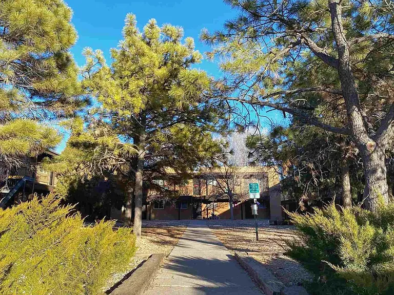 2800 Cerrillos Rd #11 — Photo 12