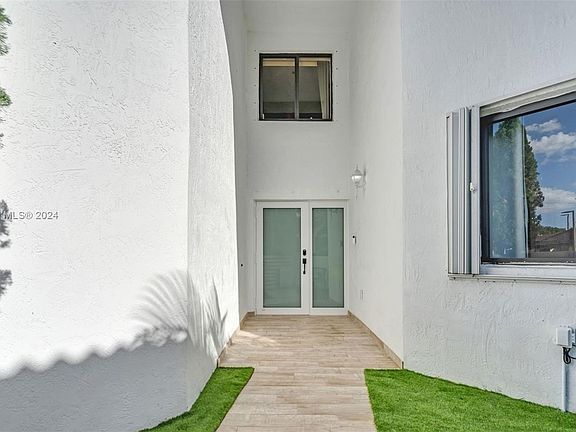 3rd image of 9659 SW 138th Ave #9659