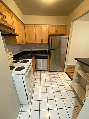 Rented by Bahar Management | media 24