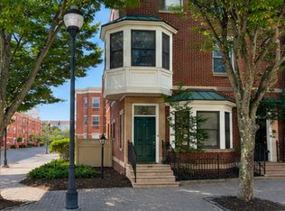 19 Hiram Sq, New Brunswick, NJ 08901