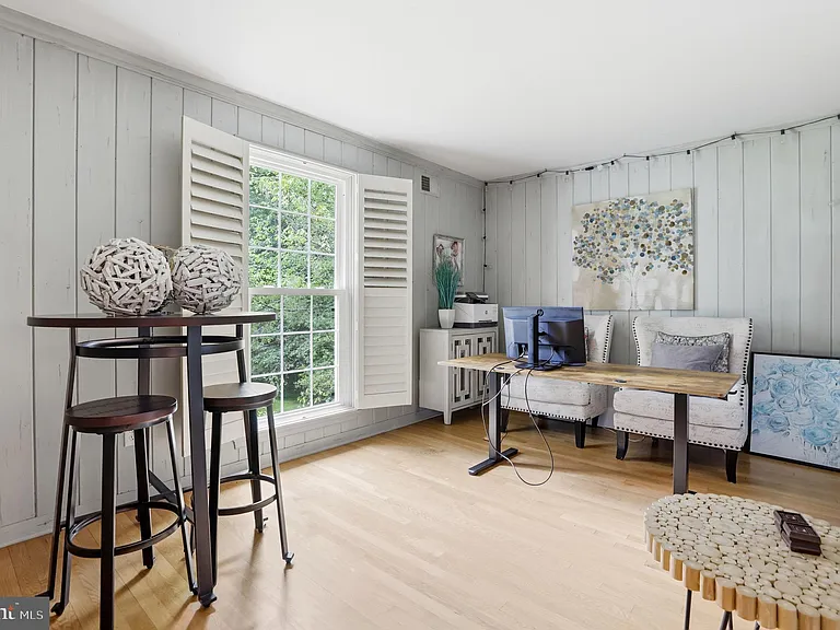 7715 Crossover Dr — Photo 27
