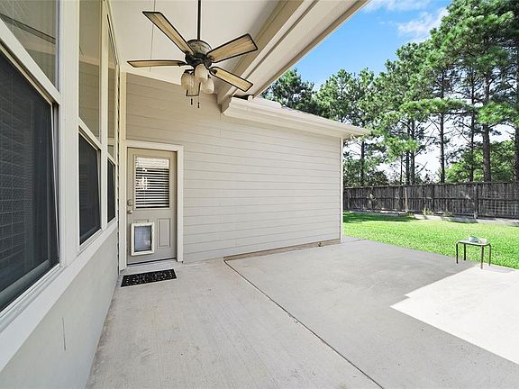 3rd image of 210 Tortoise Creek Pl