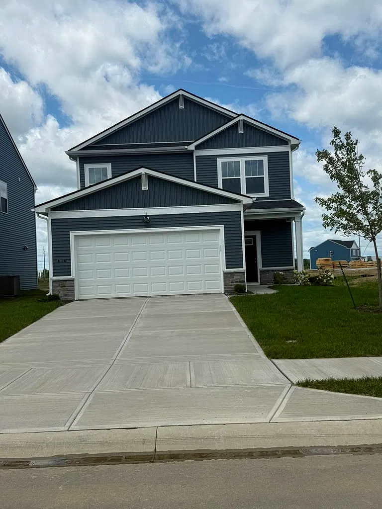 4 bed, 2016 sqft, $2,650 — Photo 4