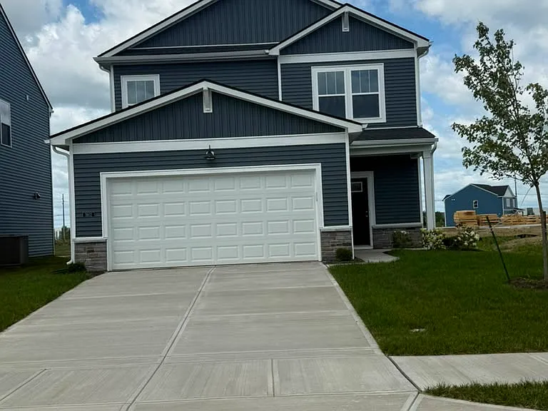 3802 Sterling Dr — Photo 4