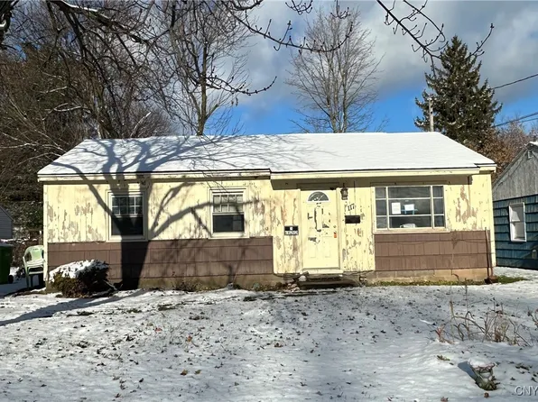 117 Sunrise Ter, Liverpool, NY 13088