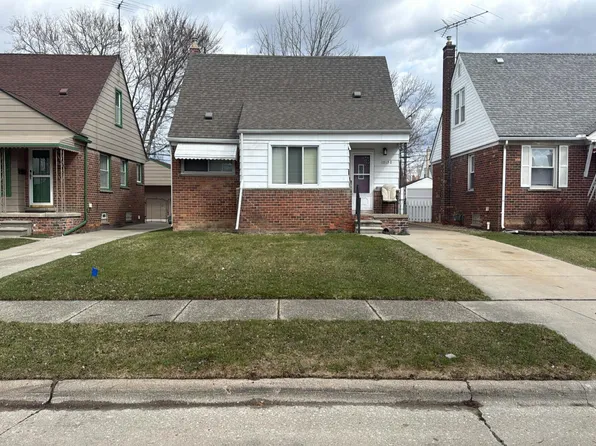 15150 Russell Ave, Allen Park, MI 48101