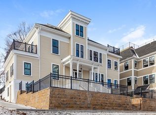 175 Poplar St APT 3, Boston, MA 02131