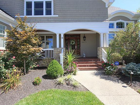 2nd image of 4478 Maxwell Dr