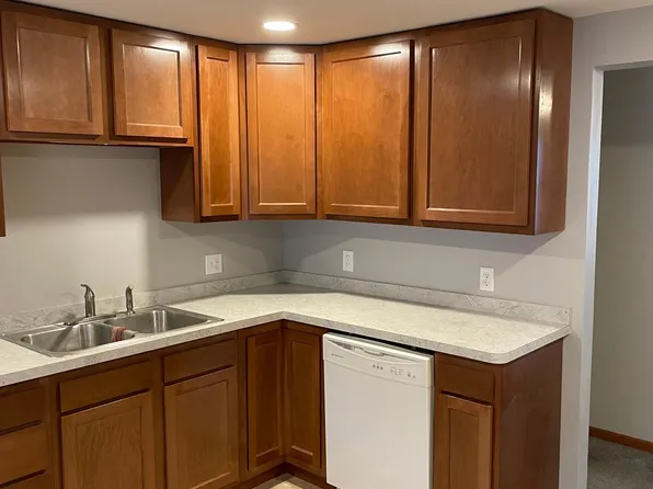 144 Ayrault Dr, Amherst, NY 14228