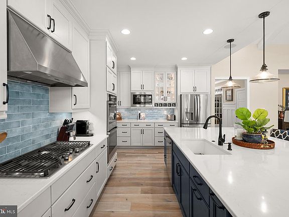 4th image of 29543 Merganser Ct