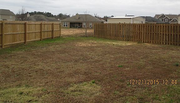 3rd image of 8 Trafford Trl