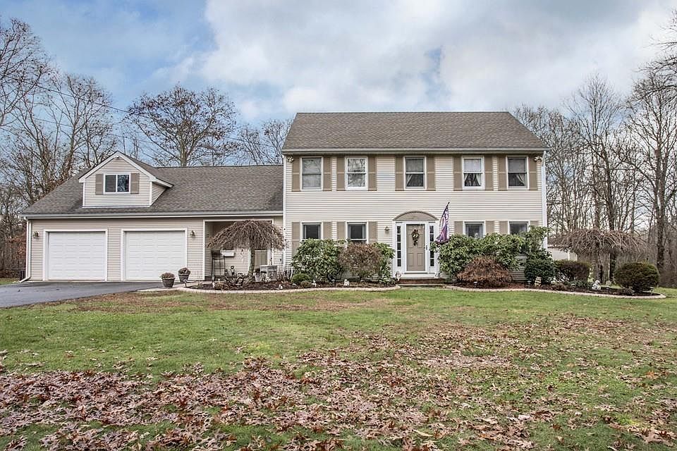 351 Anawan St, Rehoboth, MA 02769 Zillow