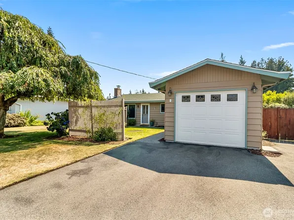 2104 201st Place SW, Lynnwood, WA 98036