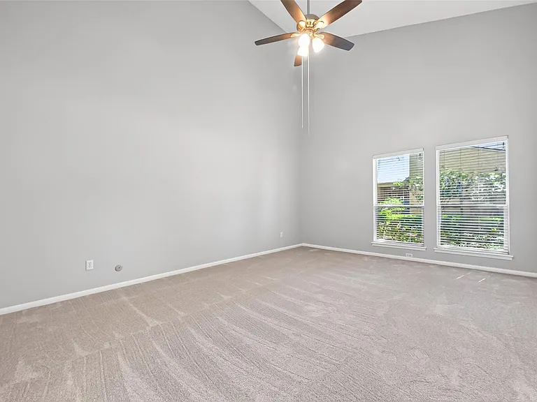 5218 Palmetto St — Photo 40
