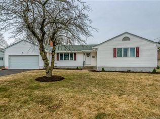 52 Huntington Dr, West Hartford, CT 06117