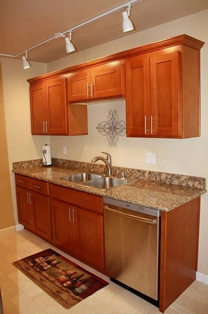808 Opal Drive — Photo 3