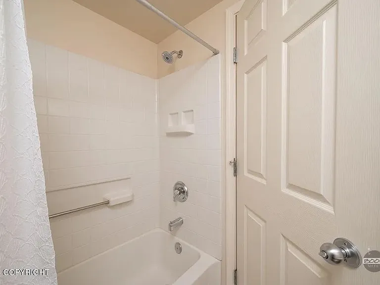 5719 Denali St #F — Photo 10