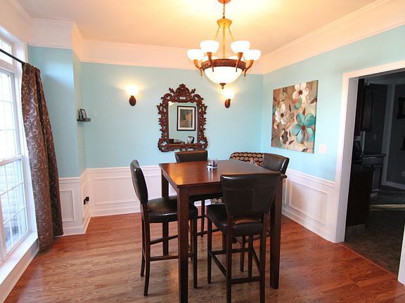 3rd image of 6000 Malden Ct