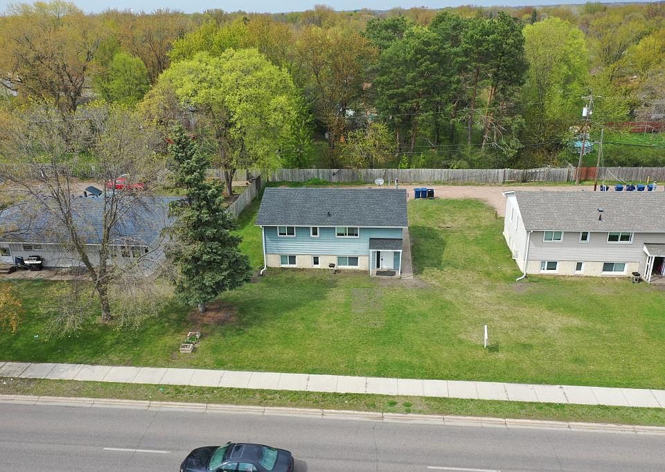 2nd image of 2113 8th St N