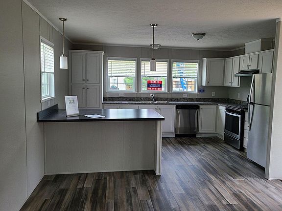 2nd image of 148 Dogwood Dr