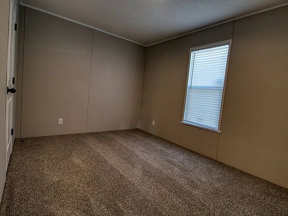4th image of 340 Canterbury Ln #129